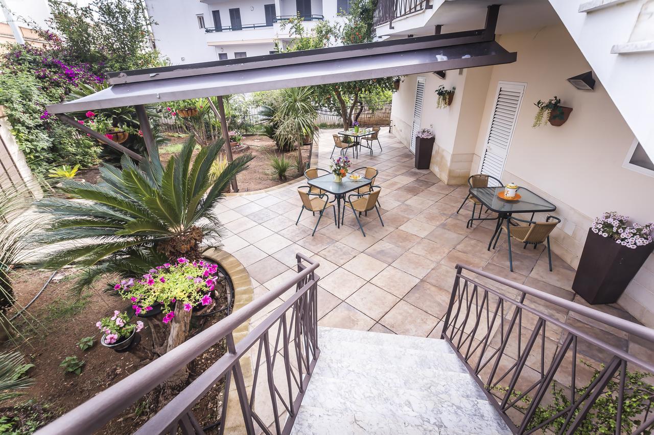 Mandarinoarancio Bed & Breakfast Alezio Dış mekan fotoğraf