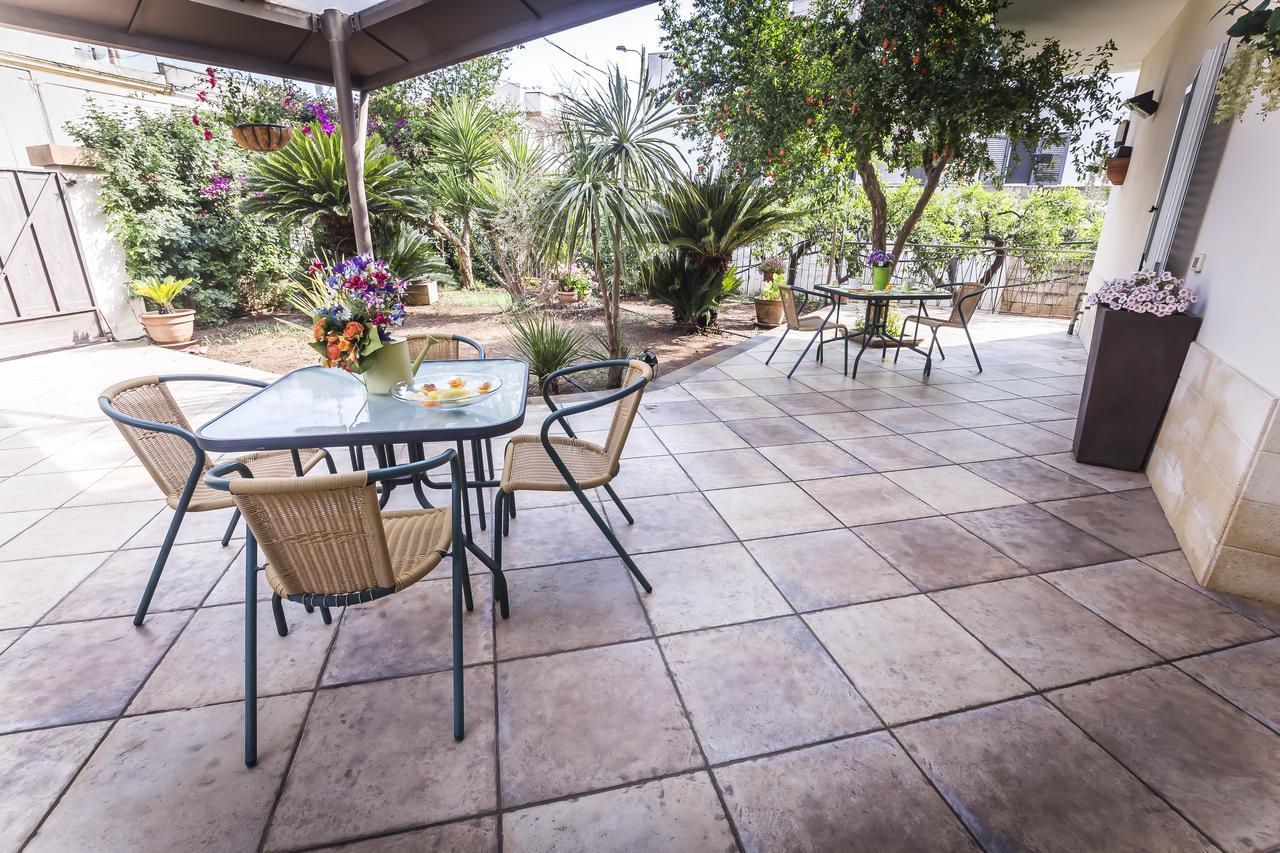 Mandarinoarancio Bed & Breakfast Alezio Dış mekan fotoğraf