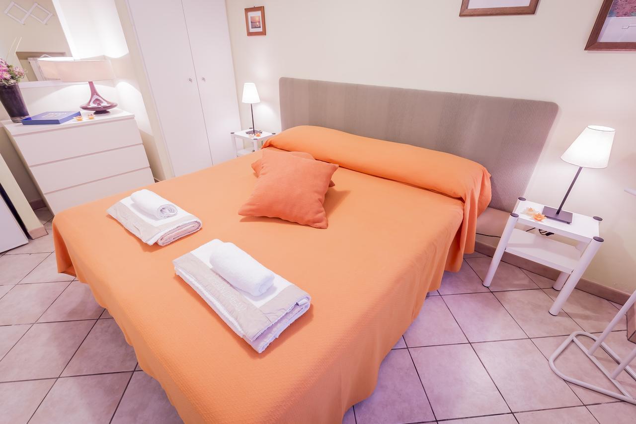 Mandarinoarancio Bed & Breakfast Alezio Dış mekan fotoğraf